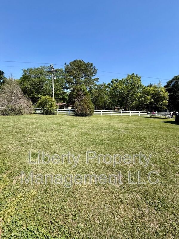 Building Photo - 6205 Yorkie Ct