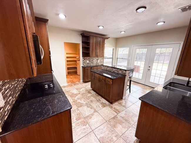 Building Photo - 3423 Maitland