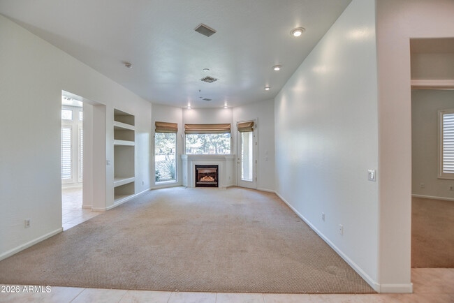 Building Photo - 7910 E Cholla St