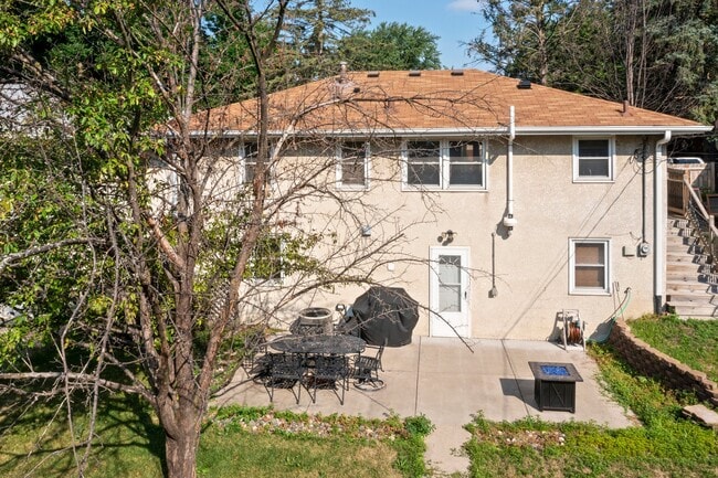 Building Photo - 3953 Tyler St NE