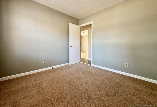 Building Photo - 1222 Kienast Dr