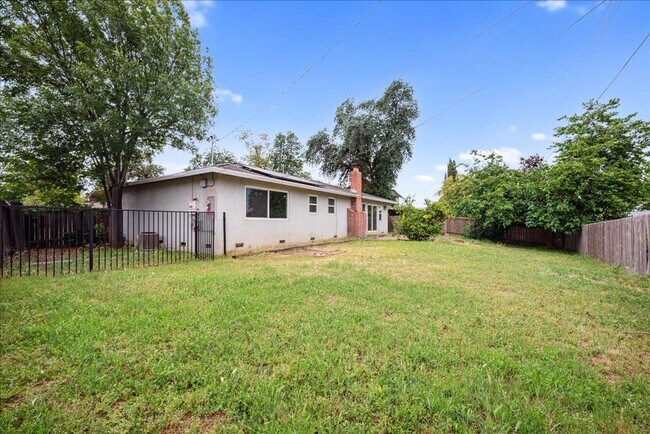 Building Photo - 6225 Ranier Way