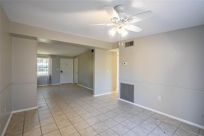 Building Photo - 3007 Willow Ave