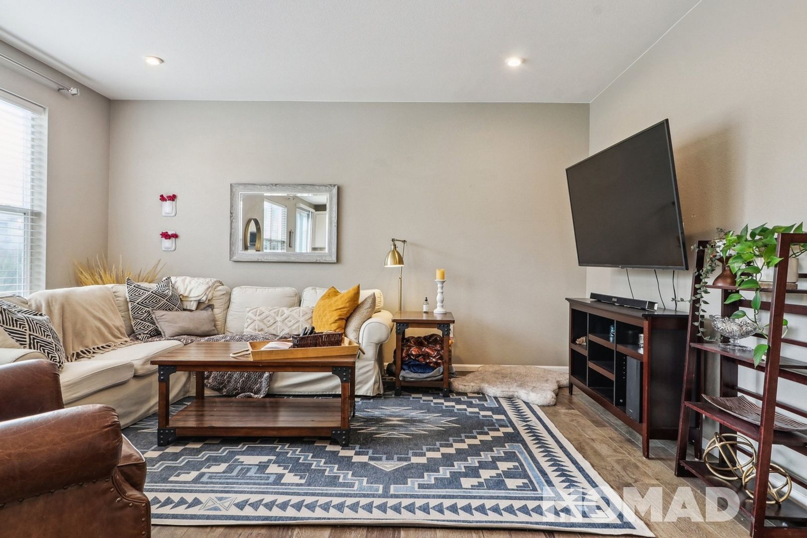 Building Photo - 15993 E Otero Cir