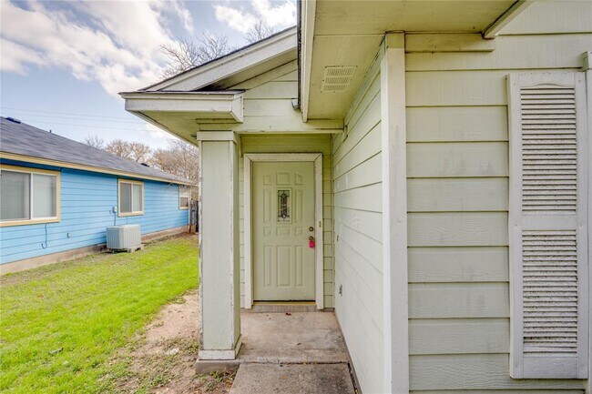 Building Photo - 3514 Banda Ln
