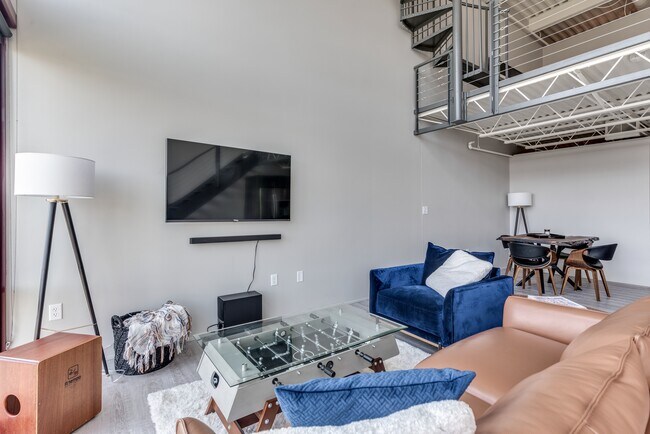 Building Photo - 367 Auden Ave