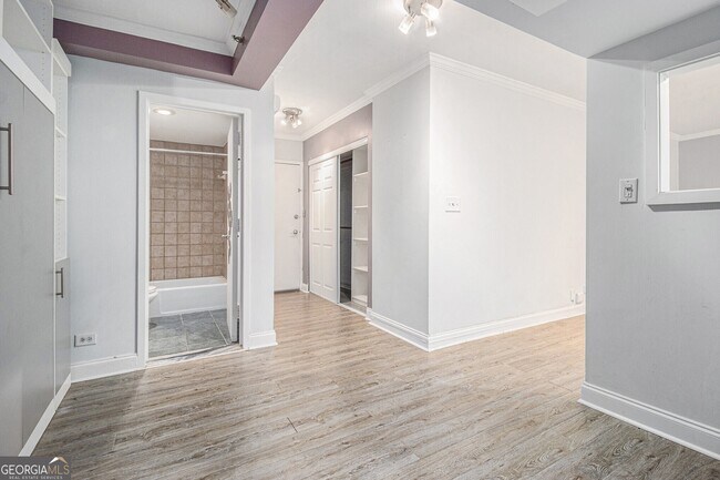 Building Photo - 620 Peachtree St NE