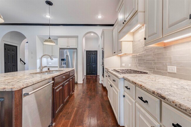 Building Photo - 12711 Waveland Bend Ln