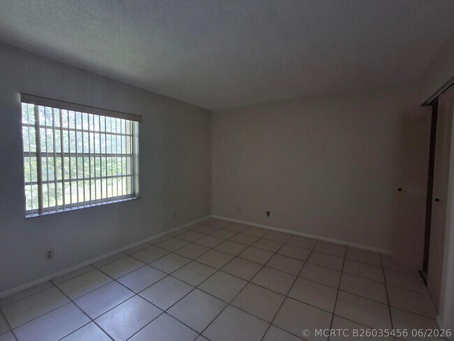 Building Photo - 11506 Royal Palm Blvd