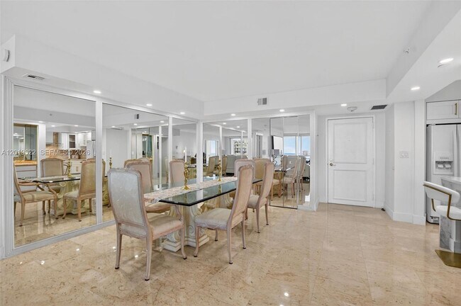 Building Photo - 4101 N Ocean Blvd