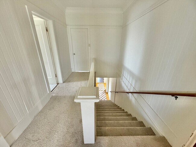 Building Photo - Partially Furnished Spacious 5 Bedroom / 2 Bathroom Home with Ocean View – Sandhills