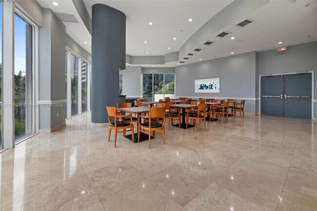 Building Photo - 18671 Collins Ave