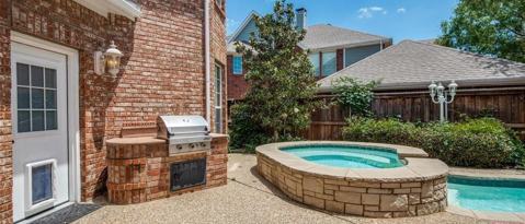 Building Photo - 452 Richmond St