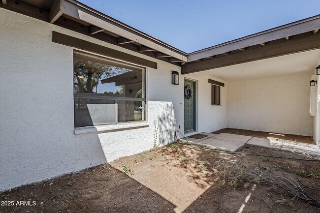 Building Photo - 834 N Constellation Way