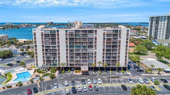 Building Photo - 255 Dolphin Point