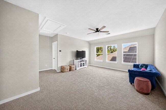 Building Photo - 40557 Mostyn Lake Dr