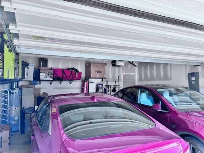 Building Photo - 224 Park Crest Run