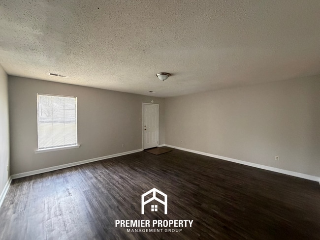 Building Photo - Move-In Ready 3BR Home in Raleigh | Hardwood Floors, Formal Dining & Fenced Yard