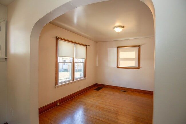 Building Photo - 2 Bed, 1 Bath Rancher in Martinsburg, WV