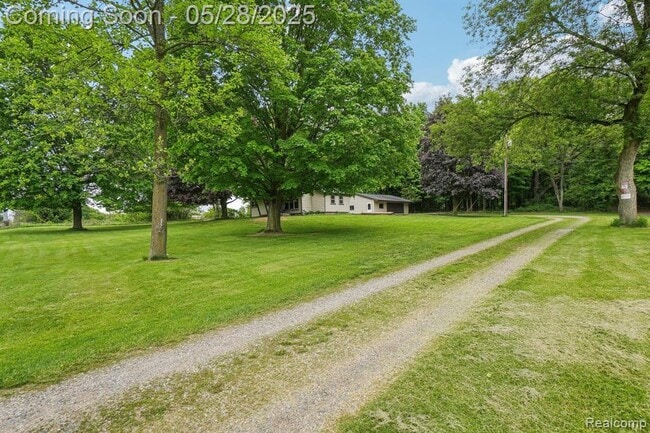 Building Photo - 3005 S Hickory Ridge Rd