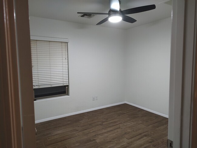 Building Photo - 3581 E Desert Moon Trl