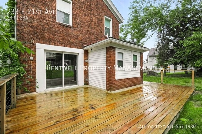 Building Photo - 233 E 21st Ave