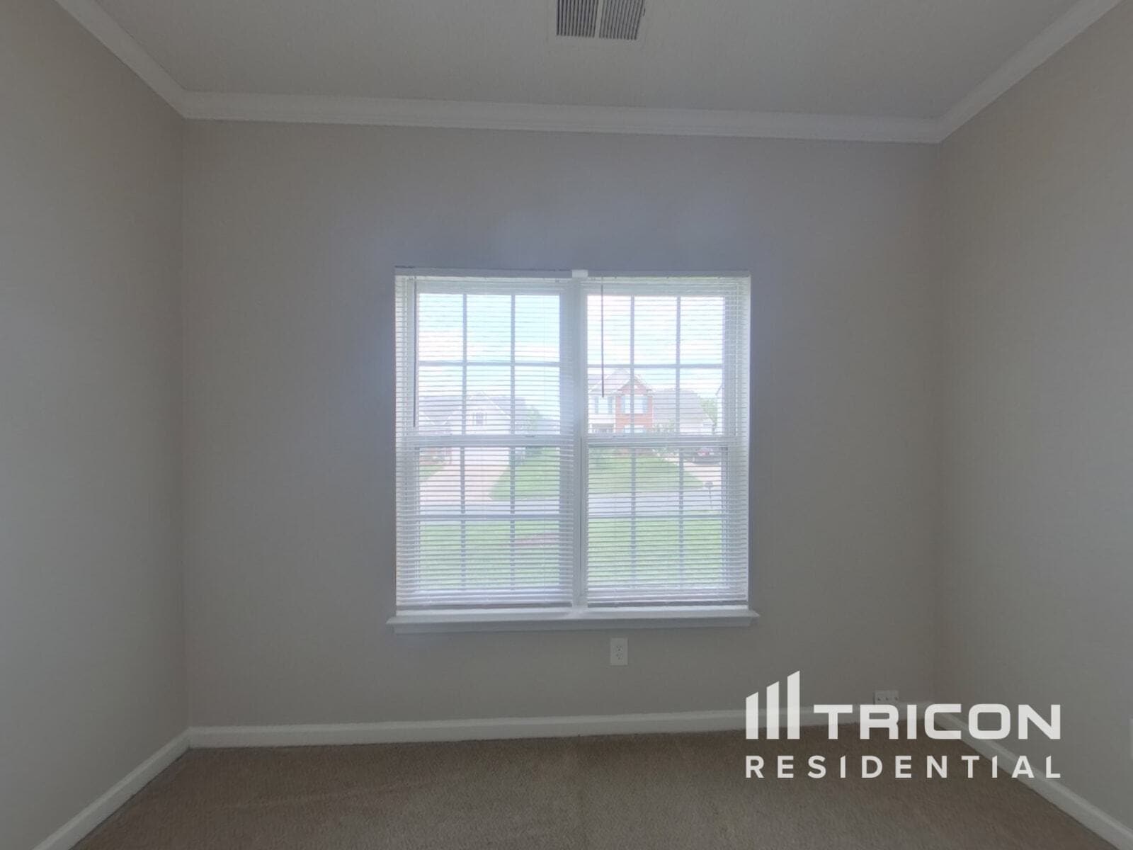 Building Photo - 3743 Sipes Ln