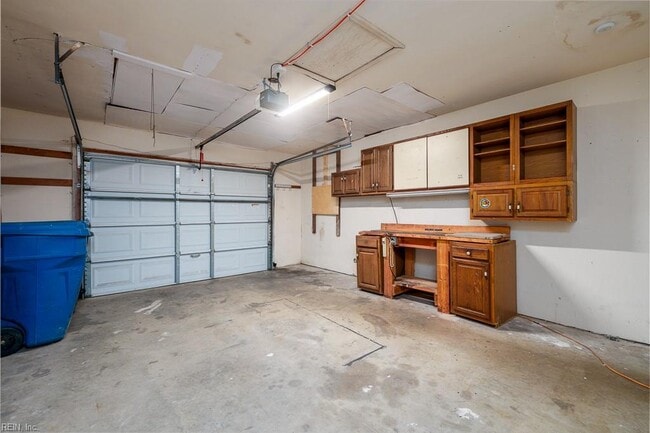 Building Photo - 4016 Starwood Arch