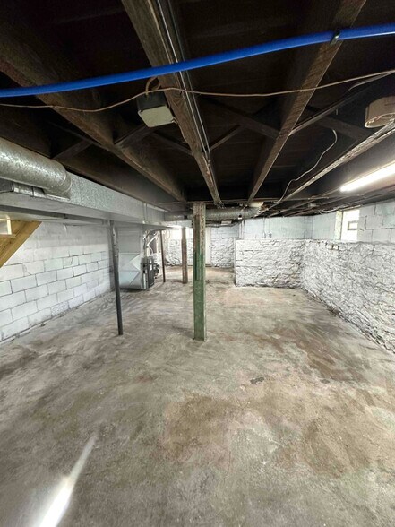 Building Photo - 307 Loucks Ave