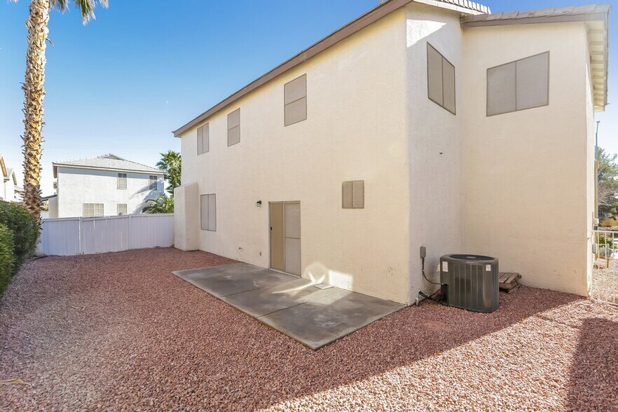 Building Photo - 5443 Goldenroot Ct