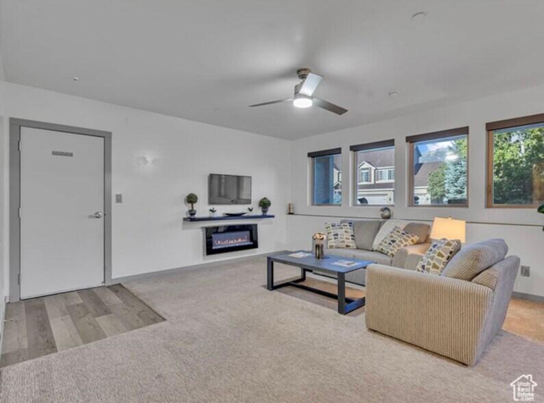 Living Room - 14902 S Saddle Leaf Ct