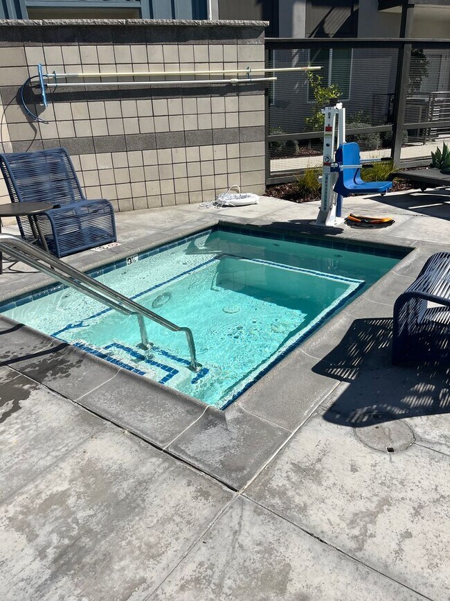 Building Photo - Spacious 3 Bedroom 2 Full Bath Condo with Stunning Views and Energy Savings