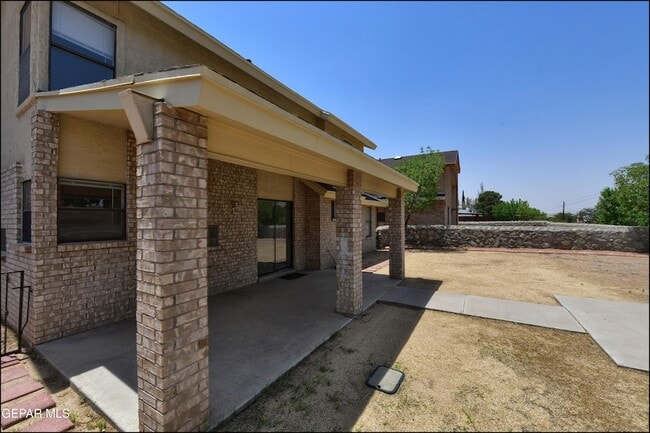 Building Photo - 695 Bluff Canyon Cir