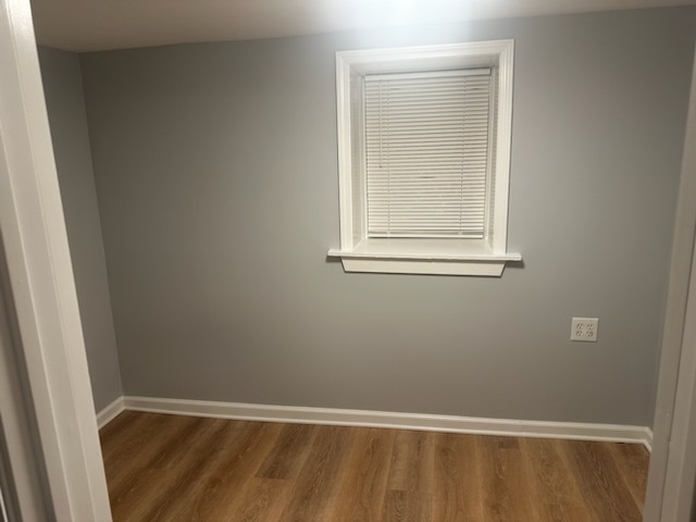 1st bedroom - 2011 W 21st Plz