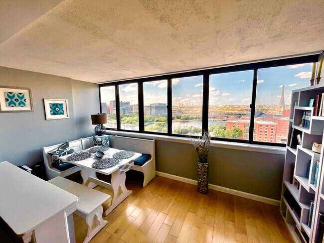 Building Photo - 8 Whittier Pl