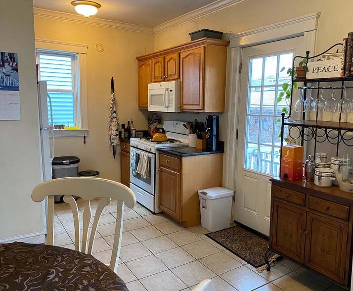 Building Photo - 54 Tremont St