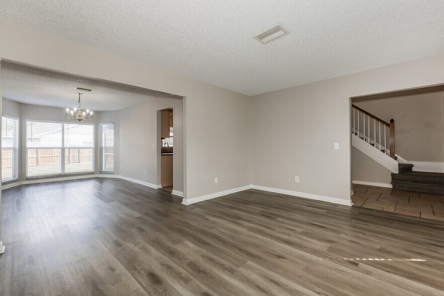 Building Photo - 2601 Berryvine Pl