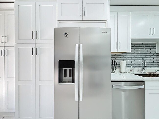 Building Photo - 431 Boca Ciega Point Blvd N