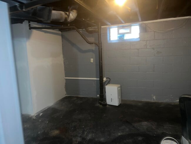 Building Photo - 3139 Greyfriars