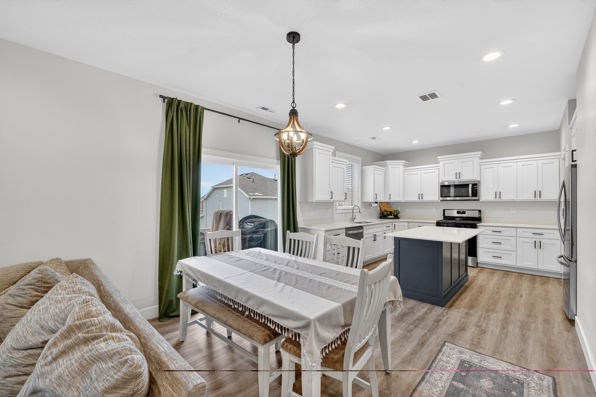 Building Photo - 3364 E Bluewater