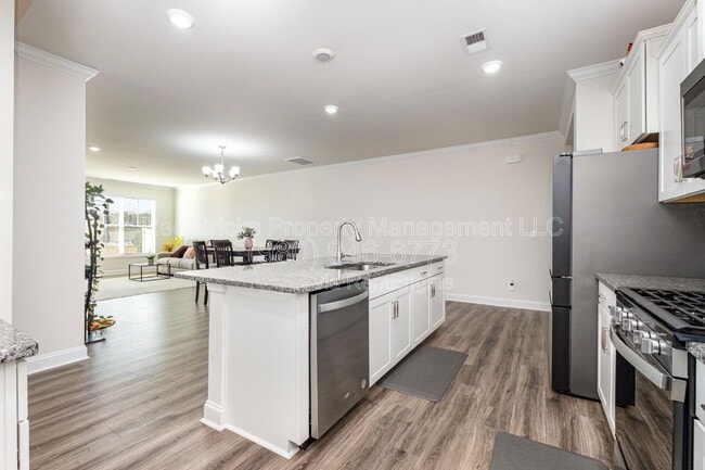 Building Photo - 7901 Iron Rd