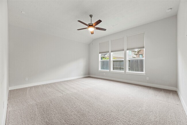 Building Photo - 1707 McCrae Hill Ct