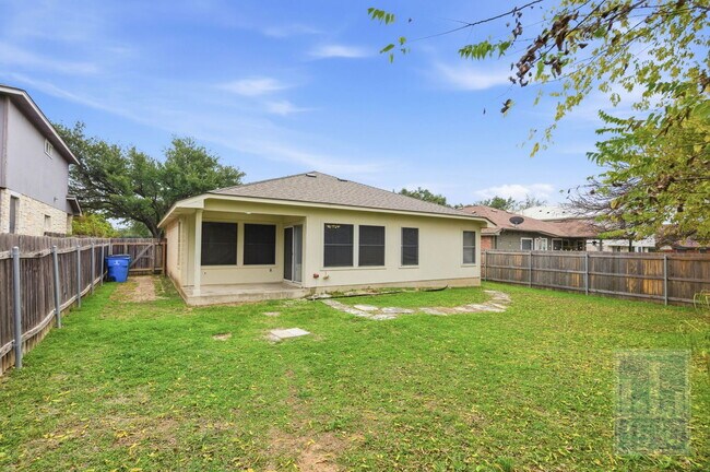 Building Photo - 17710 Limpia Creek Dr