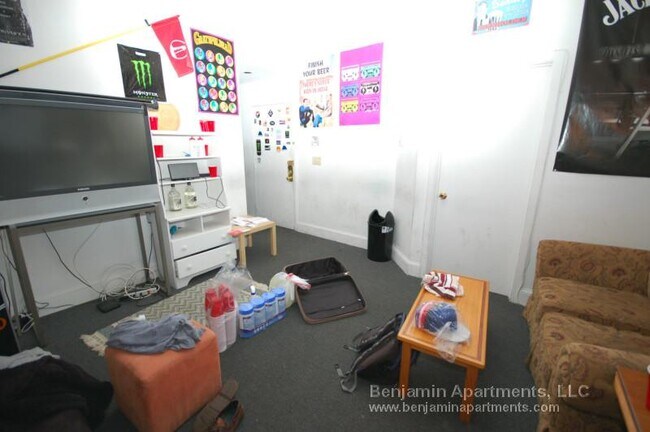 Building Photo - 774 Columbus Ave