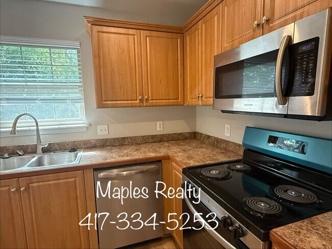Building Photo - 141 Scotch Pine Ct