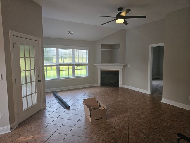 Building Photo - 502D Castle Bay Dr