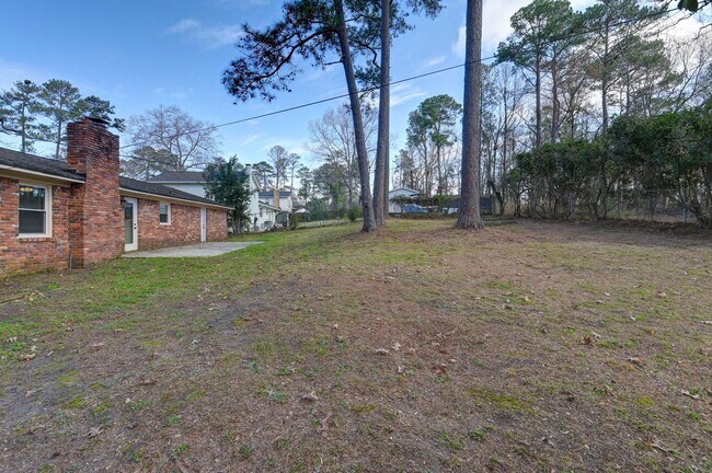 Building Photo - 2522 Rolling Pines Rd