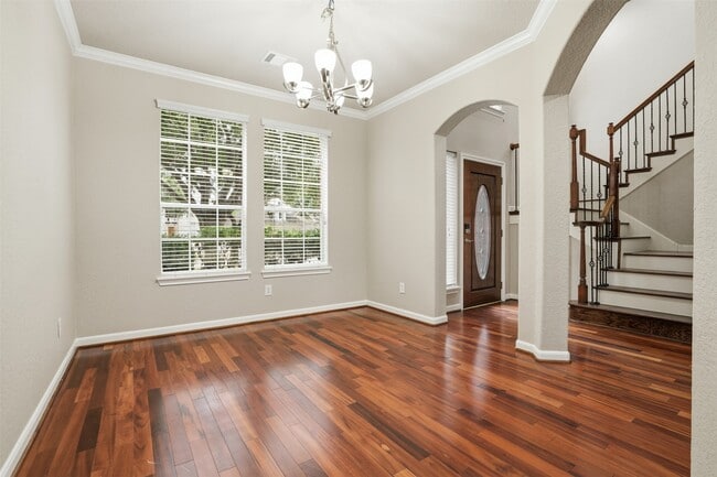 Building Photo - 10358 Grandbrook Dr