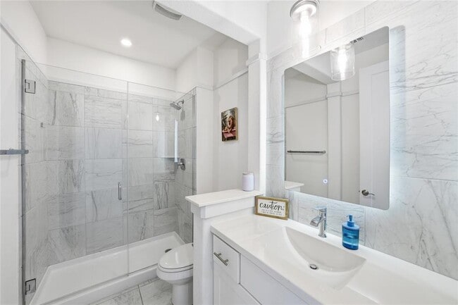 Building Photo - 321 Sweet Grass Ln