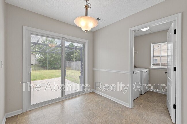 Building Photo - 5216 Carriage Pine Dr